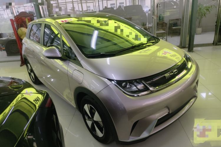 Used BYD Dolphin 2023 420 km Fashion Edition
