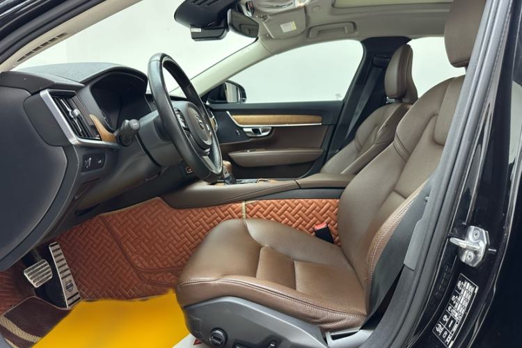 Used Volvo S90 2020 T5 Zhiyi Luxury Edition
