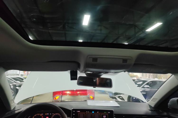 Used Volkswagen Bora 2023 300TSI DSG Prestige Edition
