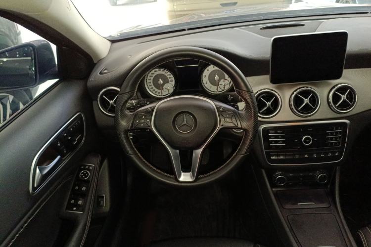 Used Mercedes-Benz GLA 2016 GLA 220 4MATIC Luxury Model