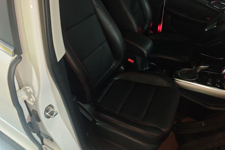 Used Zotye Domy X5 2015 1.5T CVT ZhiXian Trim China V Standard