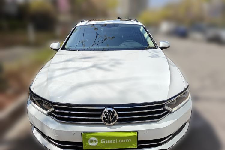 Used Volkswagen Variant 2017 380TSI Two-Wheel Drive Comfort Edition
