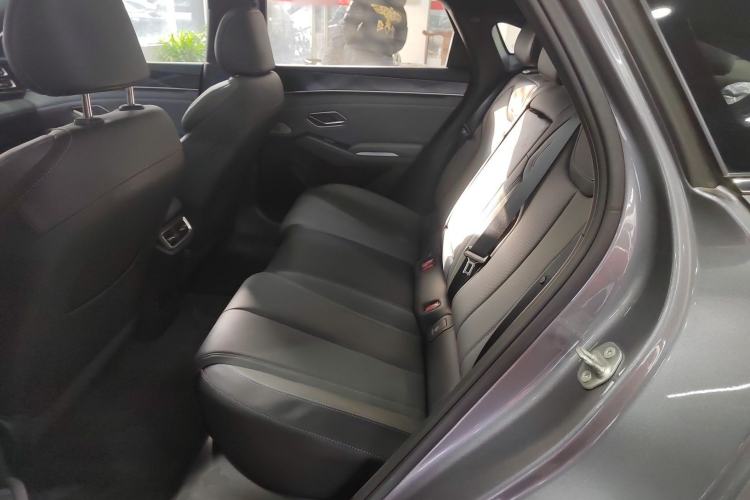 Used BYD Qin L 2025 DM-i Smart Drive 120KM Superior Model
