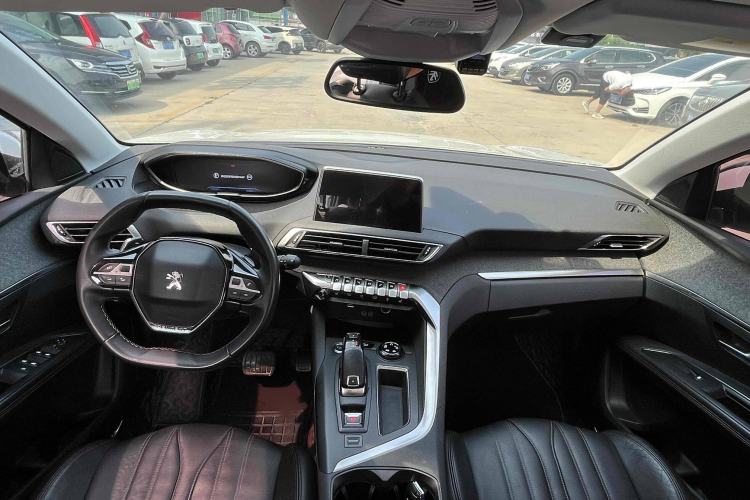 Used Peugeot 5008 2017 380THP 7-Seater Luxury Edition
