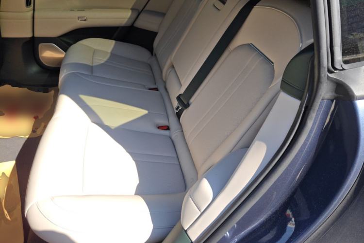 Used  YU7 2025 Ultra-Long Range Rear-Wheel Drive Version
