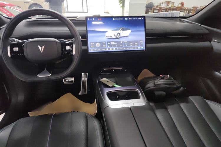 Used  L07 2024 230Max Qiankun Intelligent Driving ADS SE Range-Extended Version