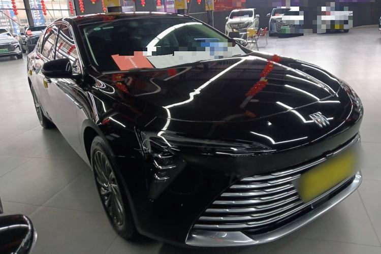 Used Buick LaCrosse 2025 28T Platinum Edition
