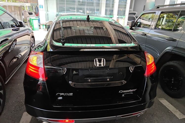 Used Honda Crosstour 2014 2.4L Luxury Edition