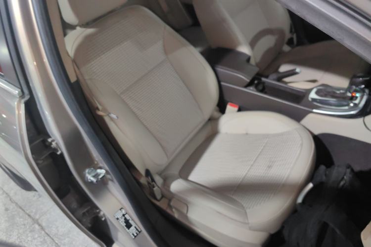 Used Buick Regal 2014 2.0L Leading Fashion Edition