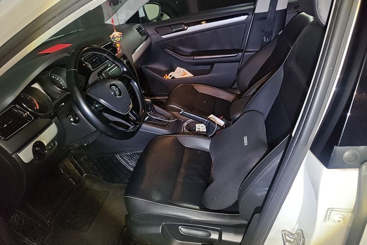 Used Volkswagen Sagitar 2015 230TSI Automatic Comfort Version
