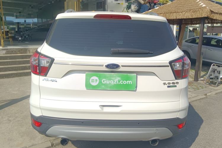 Used Ford Kuga 2017 EcoBoost 180 Two-Wheel-Drive Tiger Leap Model
