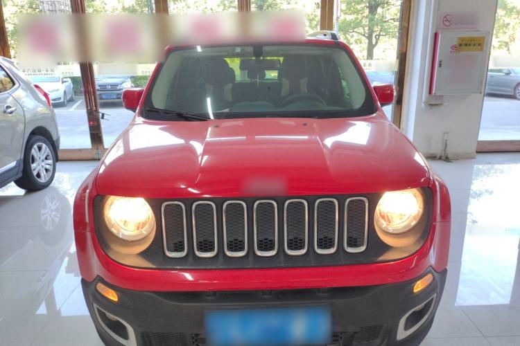 Used  Renegade 2018 Connected Large Screen Version 180T Automatic High-Energy Edition
