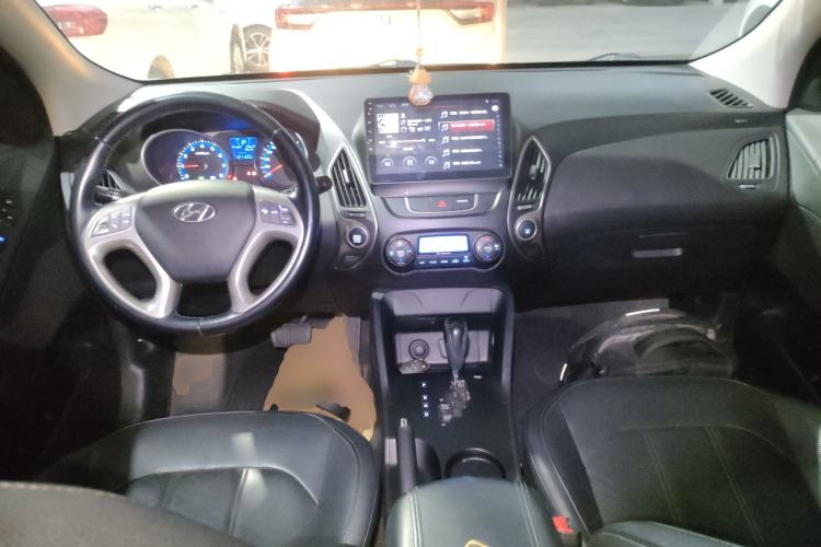 Used Hyundai ix35 2015 2.0L Automatic 2WD Smart Type China IV
