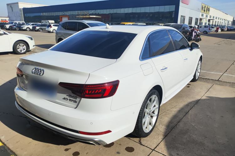 Used Audi A4L 2019 40 TFSI Fashion Edition China VI Emission Standard
