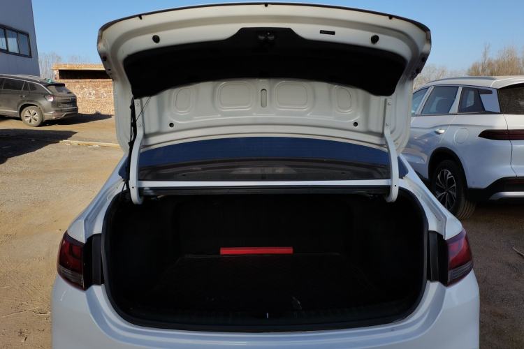 Used Hyundai Celesta 2018 1.6L Automatic GL Enjoyment Edition China VI compliant
