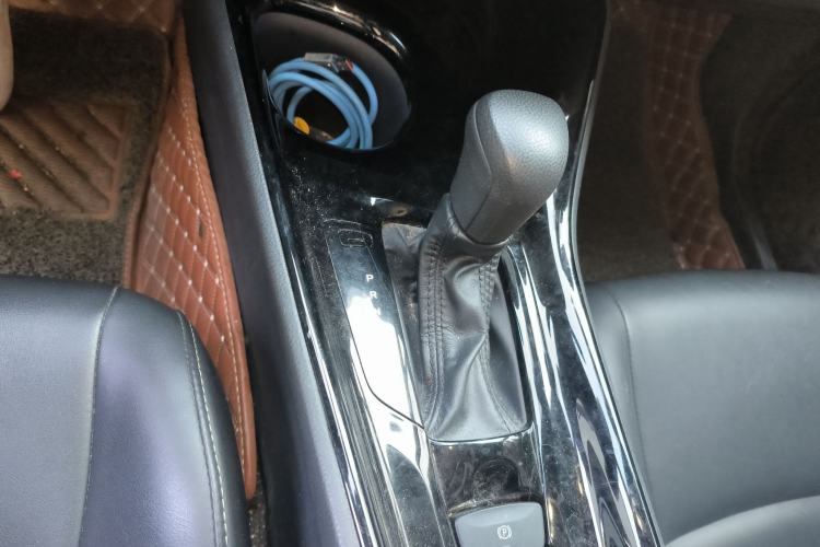 Used Toyota IZOA 2020 2.0L Yi Xiang CARE
