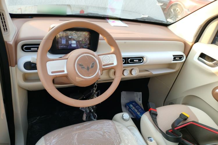 Used Wuling Hongguang MINIEV 2024 3rd Generation 215km Youth Edition
