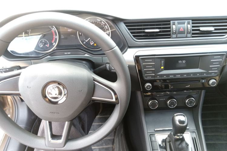 Used Skoda Superb 2016 TSI280 DSG Advanced Edition
