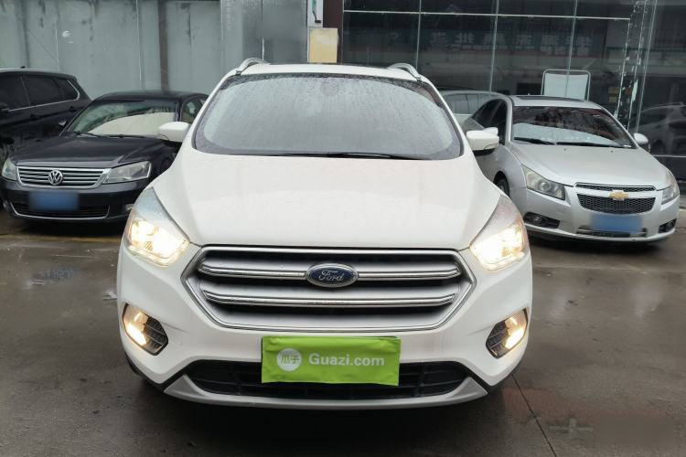 Used Ford Kuga 2018 EcoBoost 180 Two-Wheel-Drive Platinum Edition
