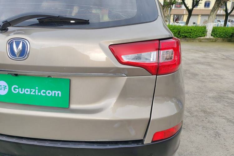 Used Changan CS75 2016 1.5T Manual FENGSHANG Model
