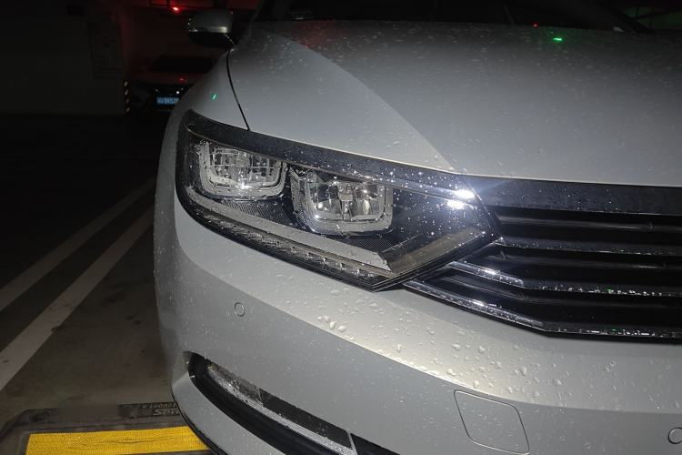 Used Volkswagen Magotan 2018 Facelift 330TSI DSG Luxury Model
