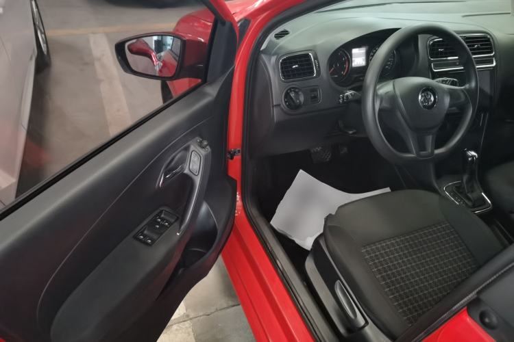 Used Volkswagen Polo 2014 1.6L Automatic Comfort Edition