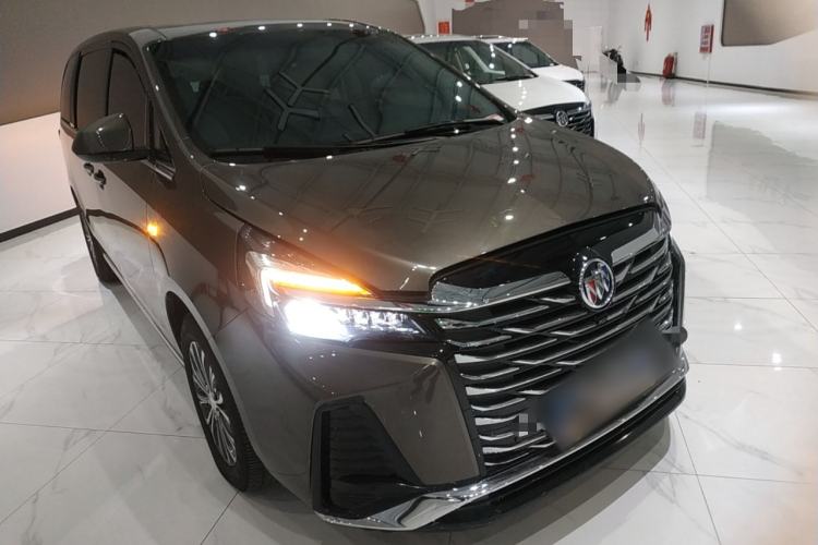 Used Buick GL8 2023 Land Executive Class 652T Luxury Model
