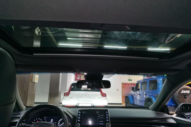 Used Toyota Avalon 2019 2.0L Luxury Edition China VI Standard
