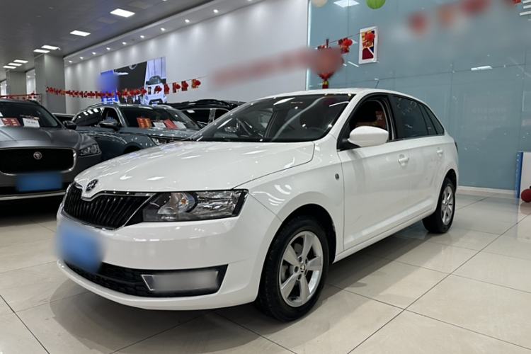 Used Skoda Rapid Spaceback 2016 Revised 1.6L Automatic Chuanxing Version

