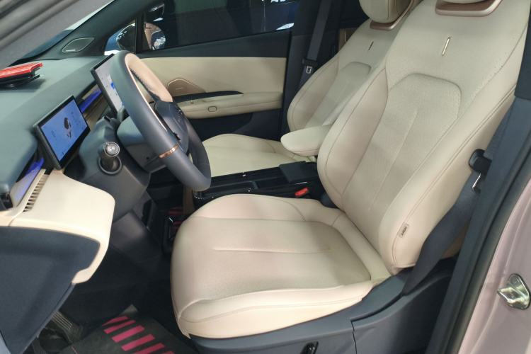 Used Lynk & Co Z20 2025 530 km Range Rear-Wheel Drive Max