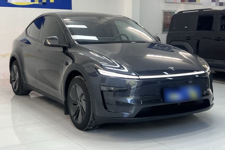 Used Tesla Model Y 2025 Rear-Wheel-Drive Version
