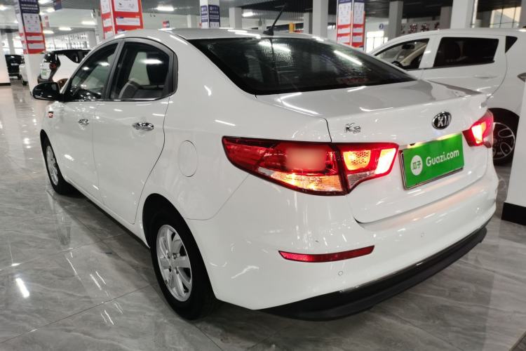 Used Kia K2 2015 Sedan 1.4L MT GLS
