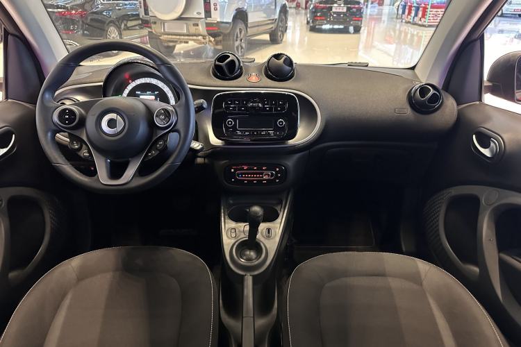 Used  fortwo 2015 1.0L 52 kW Hardtop Passion Edition
