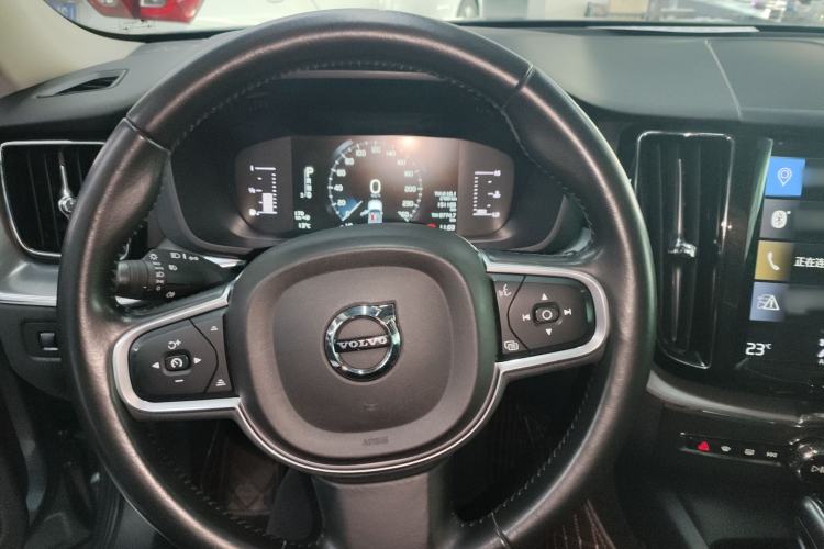 Used Volvo XC60 2018 T5 4x4 Zhiyi Edition
