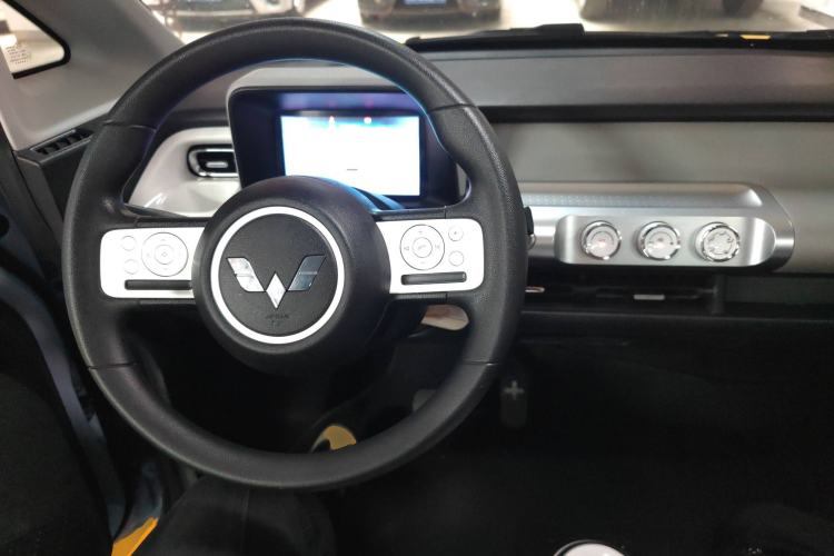 Used Wuling Air ev 2023 - Four Seats - Standard Edition