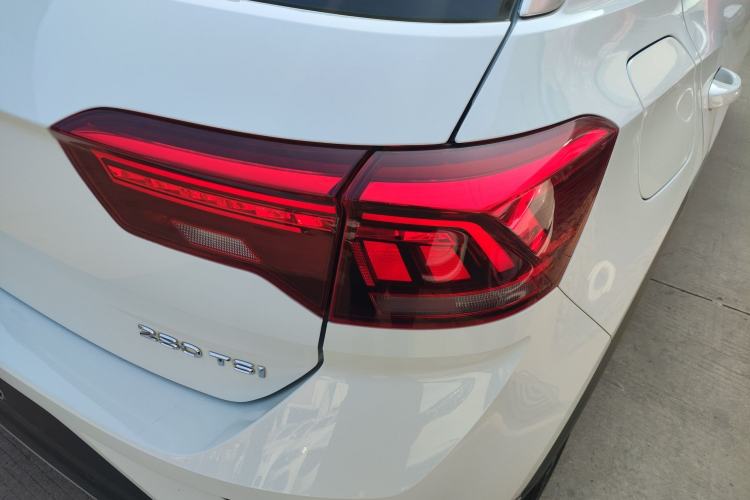 Used Volkswagen T-ROC 2020 280TSI DSG Two-Wheel Drive Comfort Version
