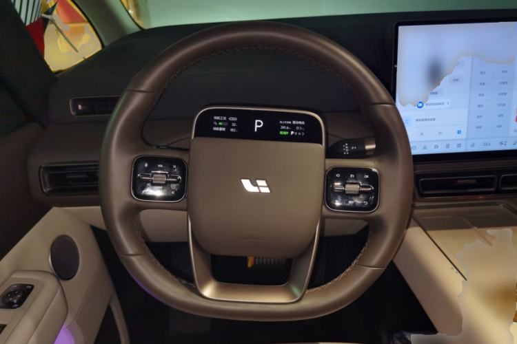 Used Li Auto MEGA 2024 Ultra Model
