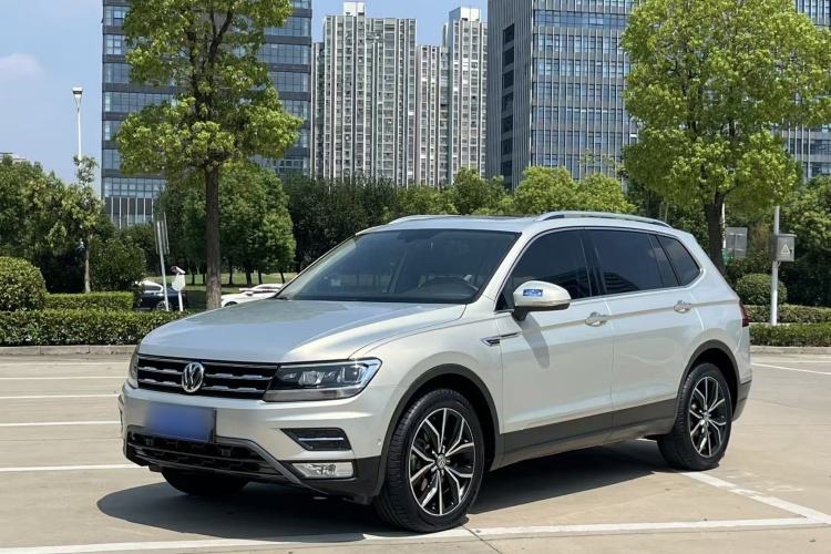 Used Volkswagen Tiguan L 2019 330TSI Automatic Two-Wheel Drive Smart Luxury Version China V Emission Standard