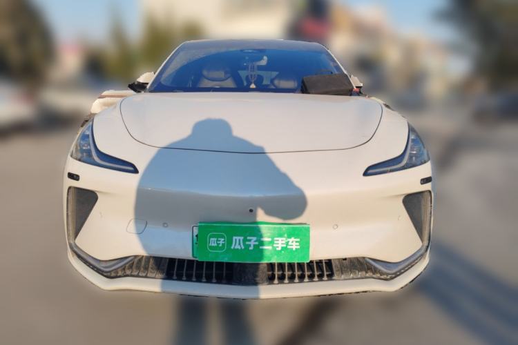 Used  LS7 2023 100kWh Lux All-Wheel-Drive Version