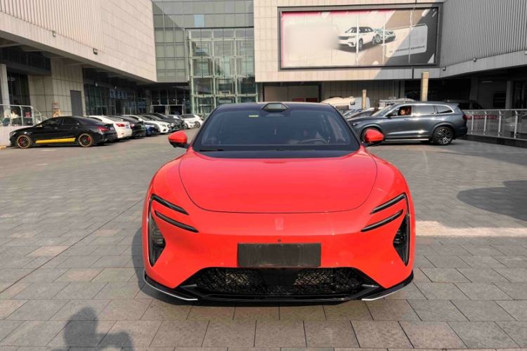 Used  06 2025 Max Extended-Range Edition