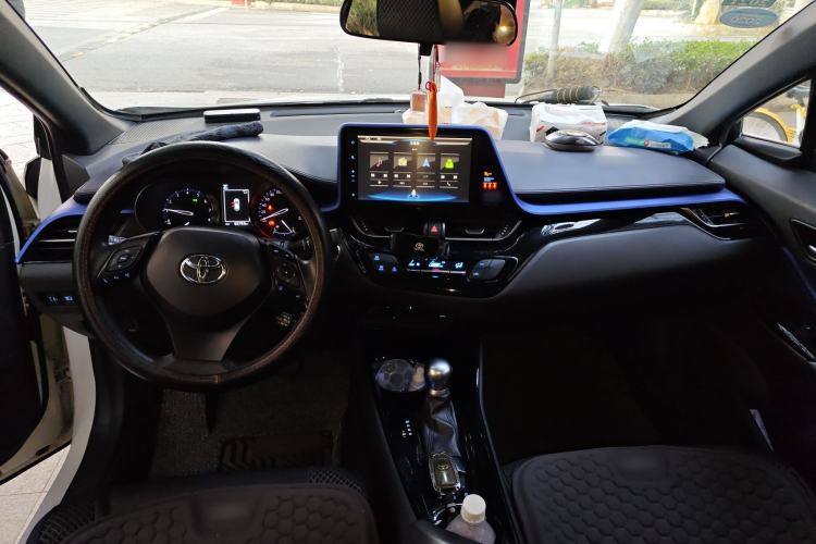 Used Toyota C-HR 2018 2.0L Leading with Sunroof China V Standard