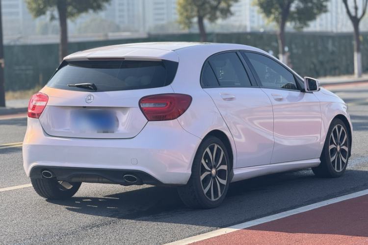 Used Mercedes-Benz A-Class 2015 A 200 Fashion Model