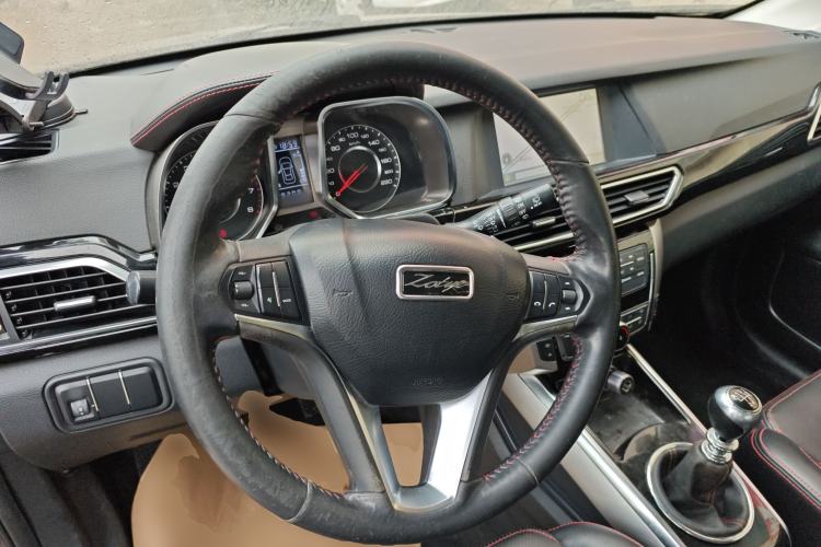 Used Zotye Domy X5 2016 1.5T Manual Luxury 7-Seater China V Emission Standard
