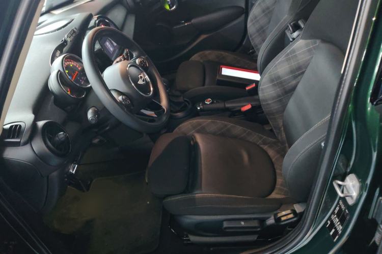 Used  MINI 2016 1.5T COOPER Five-Door Edition
