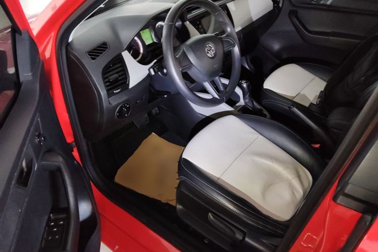 Used Skoda Fabia 2016 1.4L Automatic Car Enjoy Edition