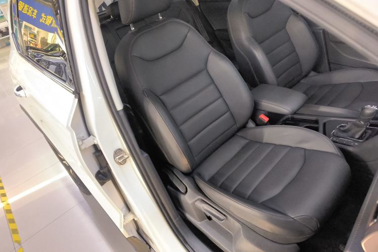 Used Volkswagen Tharu 2020 280TSI Two-Wheel Drive Luxury Plus Version China VI Standard