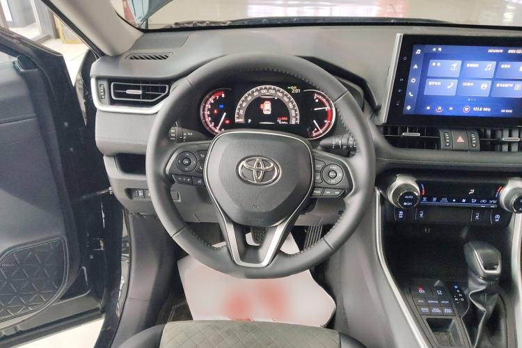 Used Toyota RAV4 2022 2.0L CVT 4x4 Style Plus Edition
