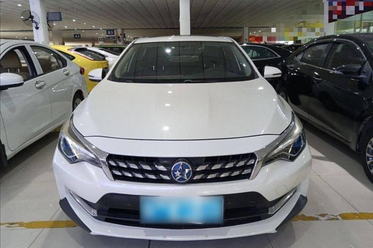 Used Venucia D60 2018 1.6L CVT Smart Connect Elite Edition
