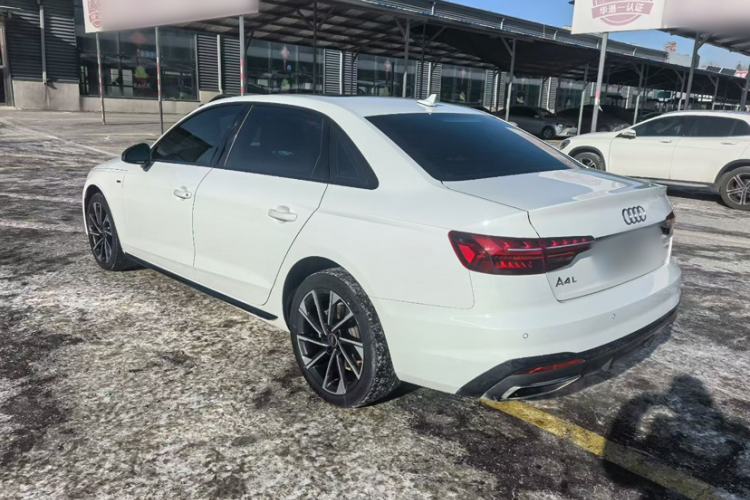 Used Audi A4L 2023 40 TFSI Luxury Dynamic Model
