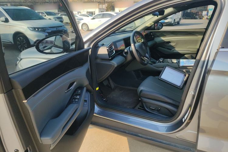 Used BYD Qin L 2024 DM-i 120KM Leading Model